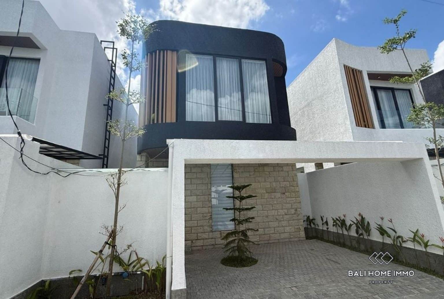 Brand new Modern 3 Bedroom Villa for Sale Leasehold in Bali Seminyak - AL227B