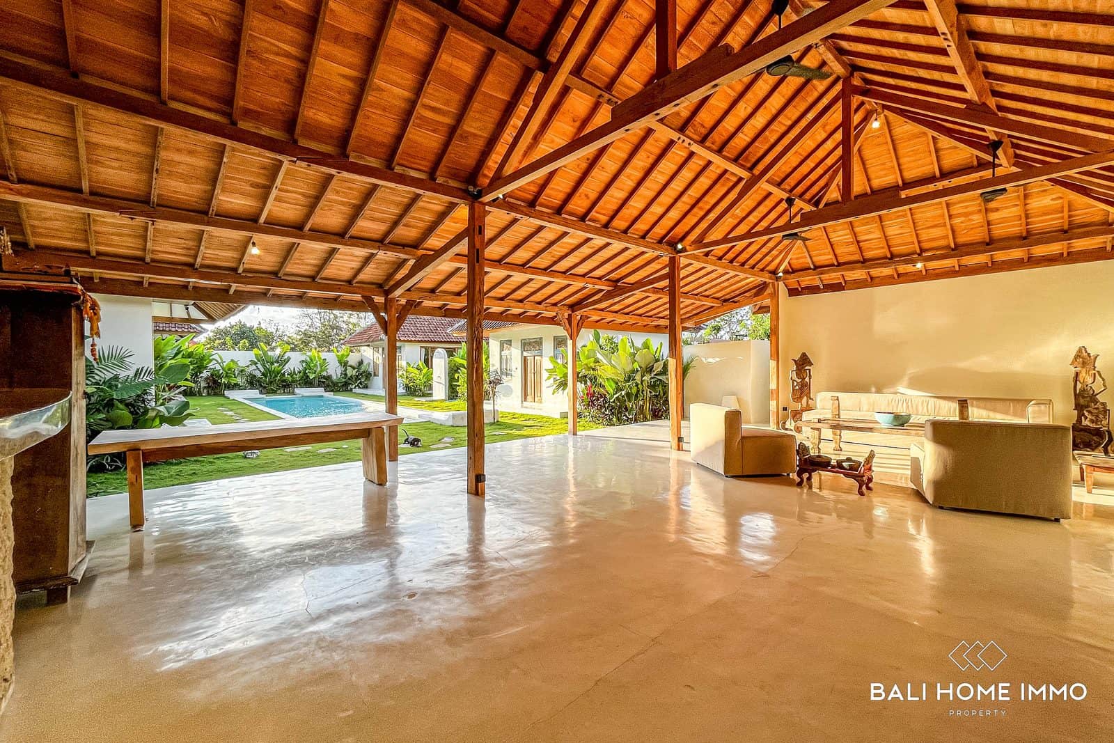6-bedroom leasehold villa in Uluwatu — photo 3 of 5