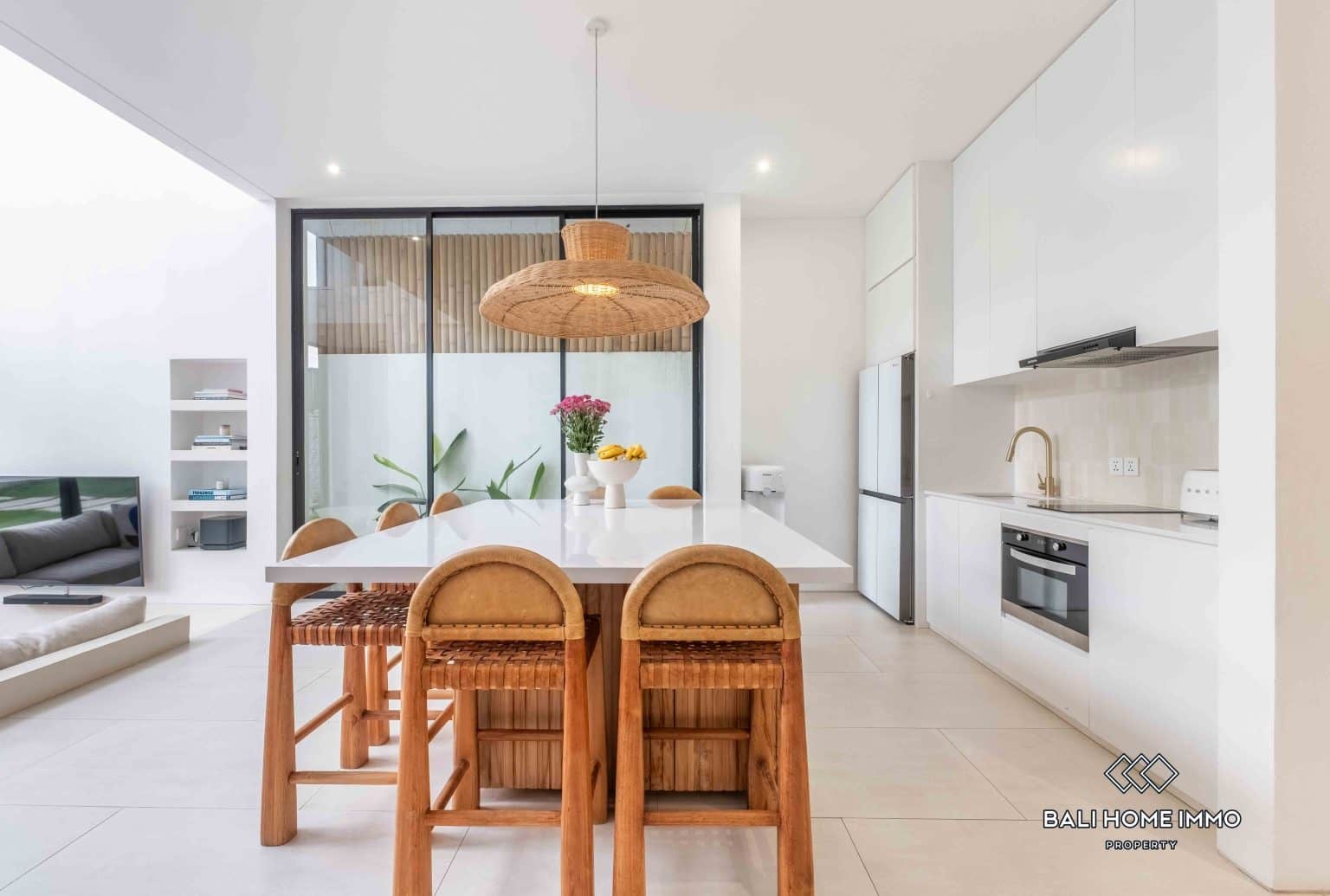 3-bedroom leasehold villa in Canggu — photo 4 of 5