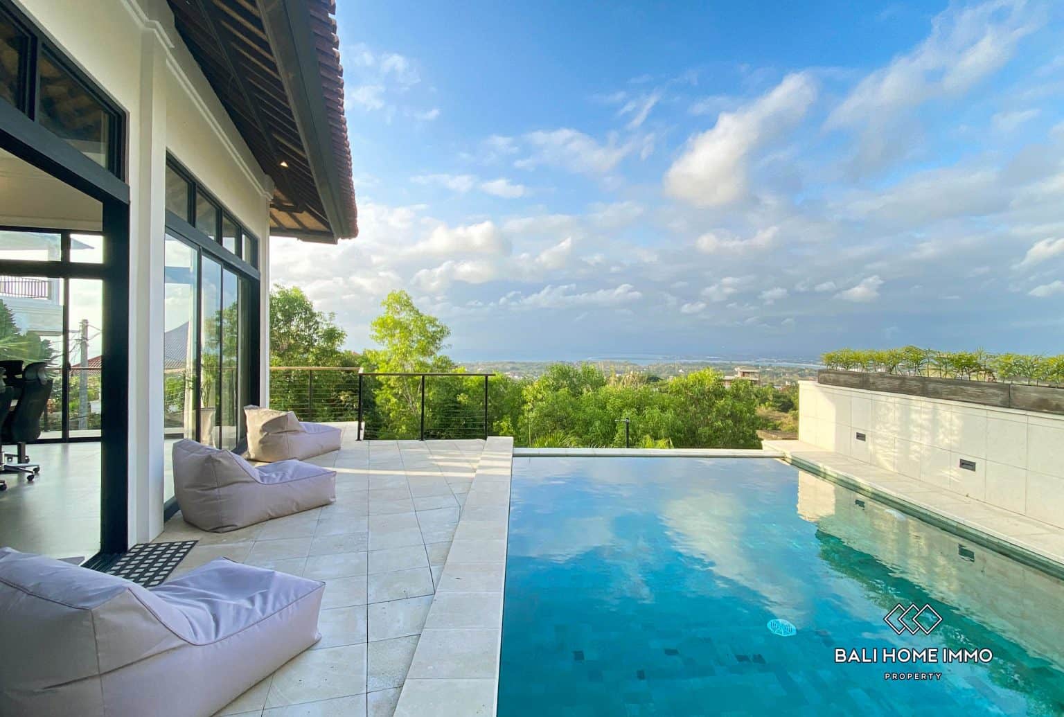 Brand New Spacious 5 Bedroom Ocean View Villa for Sale in Ungasan