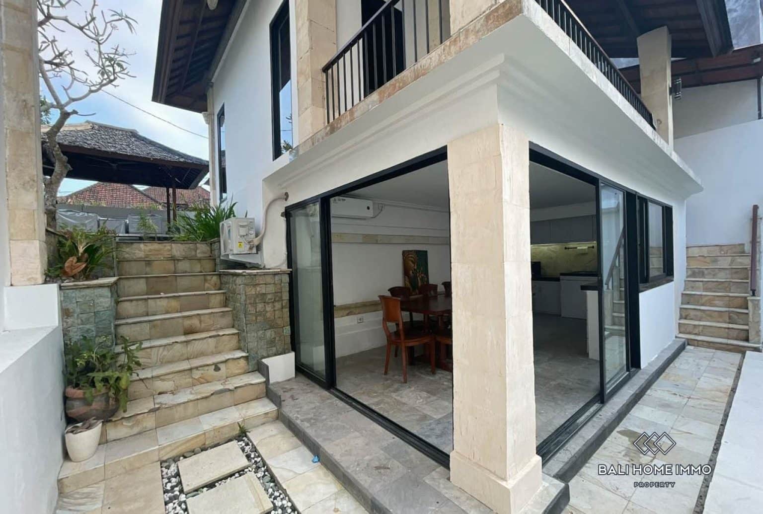 3-bedroom freehold villa in Ungasan — photo 3 of 5