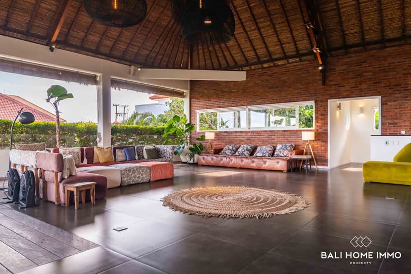 4-bedroom leasehold villa in Canggu — photo 3 of 5
