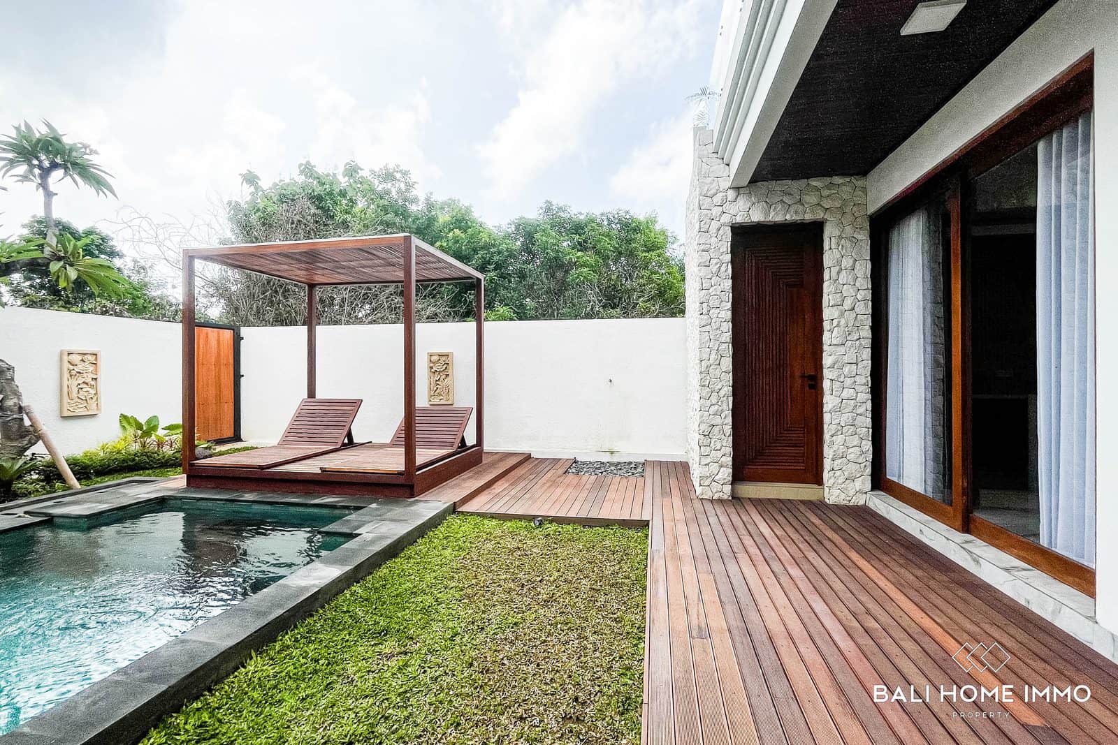 4-bedroom freehold villa in Nusa Dua — photo 2 of 5