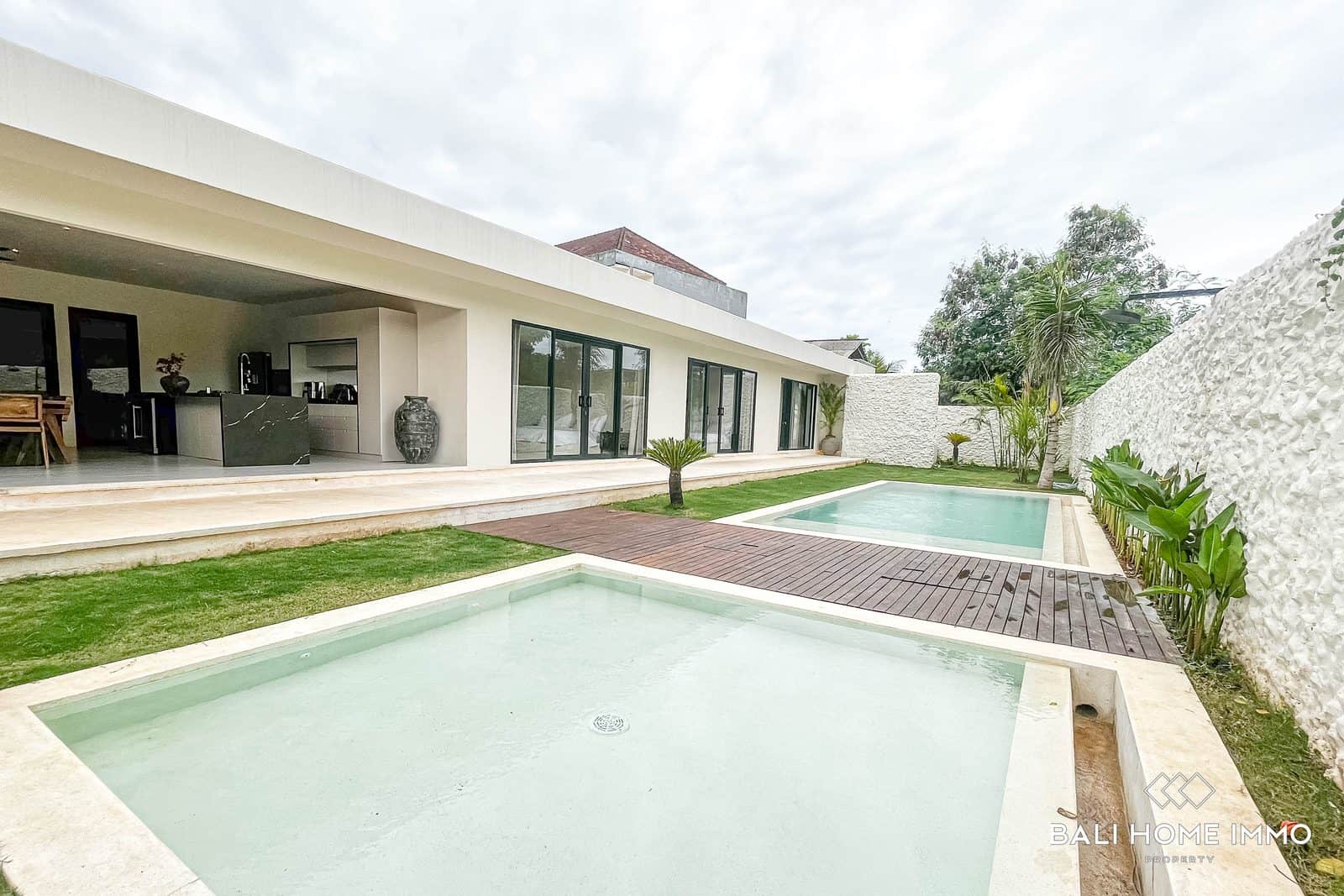Spacious 3 Bedrooms Villa for Sale Leasehold in Ungasan Near Pecatu