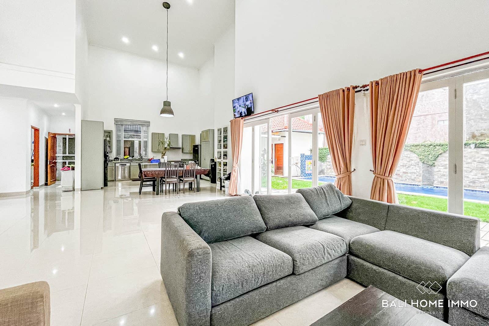 4 Bedrooms Family Villa for Sale Freehold in Uluwatu Near Balangan Beach