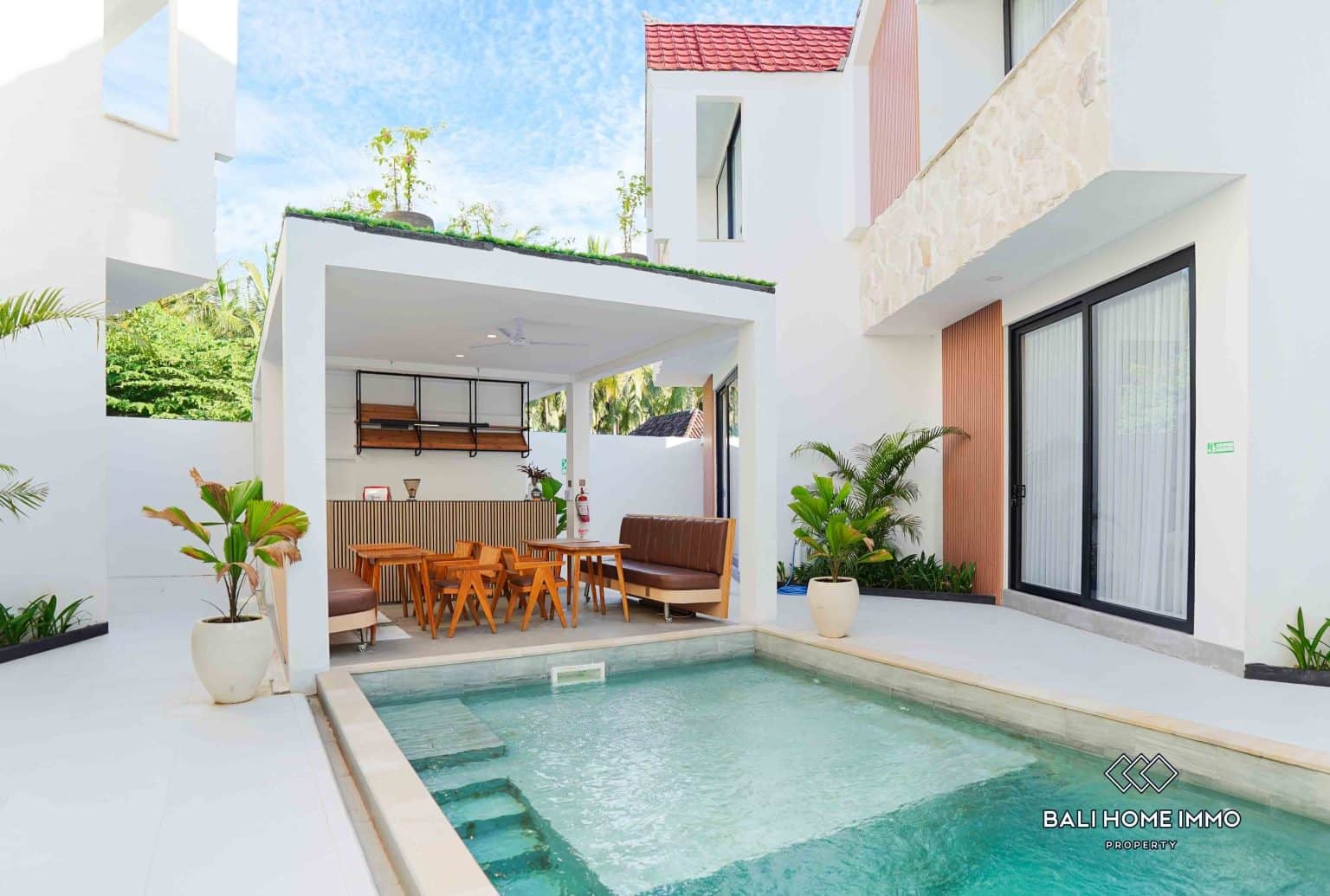 Brand new modern 1 bedroom Villa for Sale in Bali Nusa Penida - RF124A