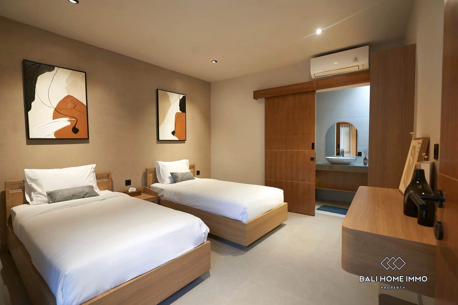 3-bedroom freehold villa in Canggu — photo 4 of 5