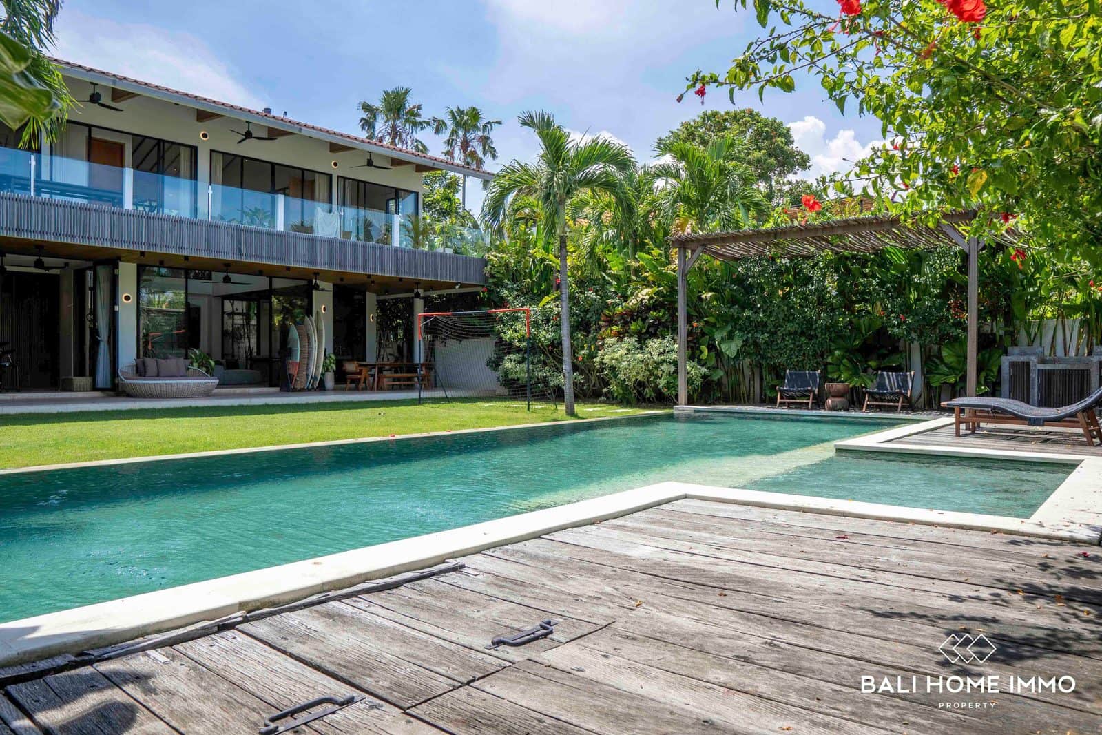 Spacious 4-bedroom Villa for Sale in Pererenan