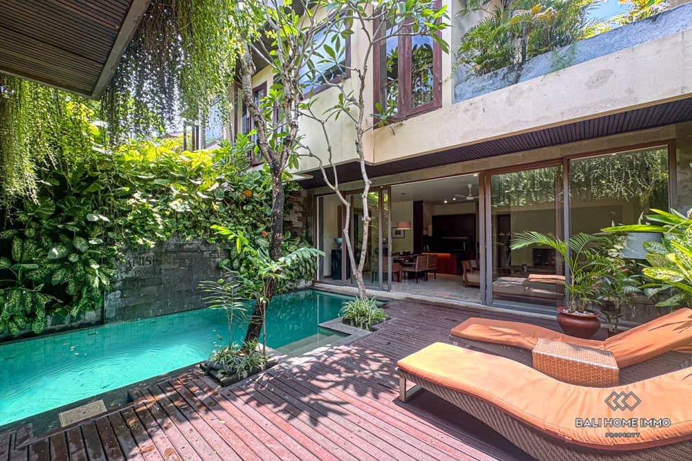 Cozy 2 Bedroom Villa for Sale Leasehold in The Heart of Seminyak