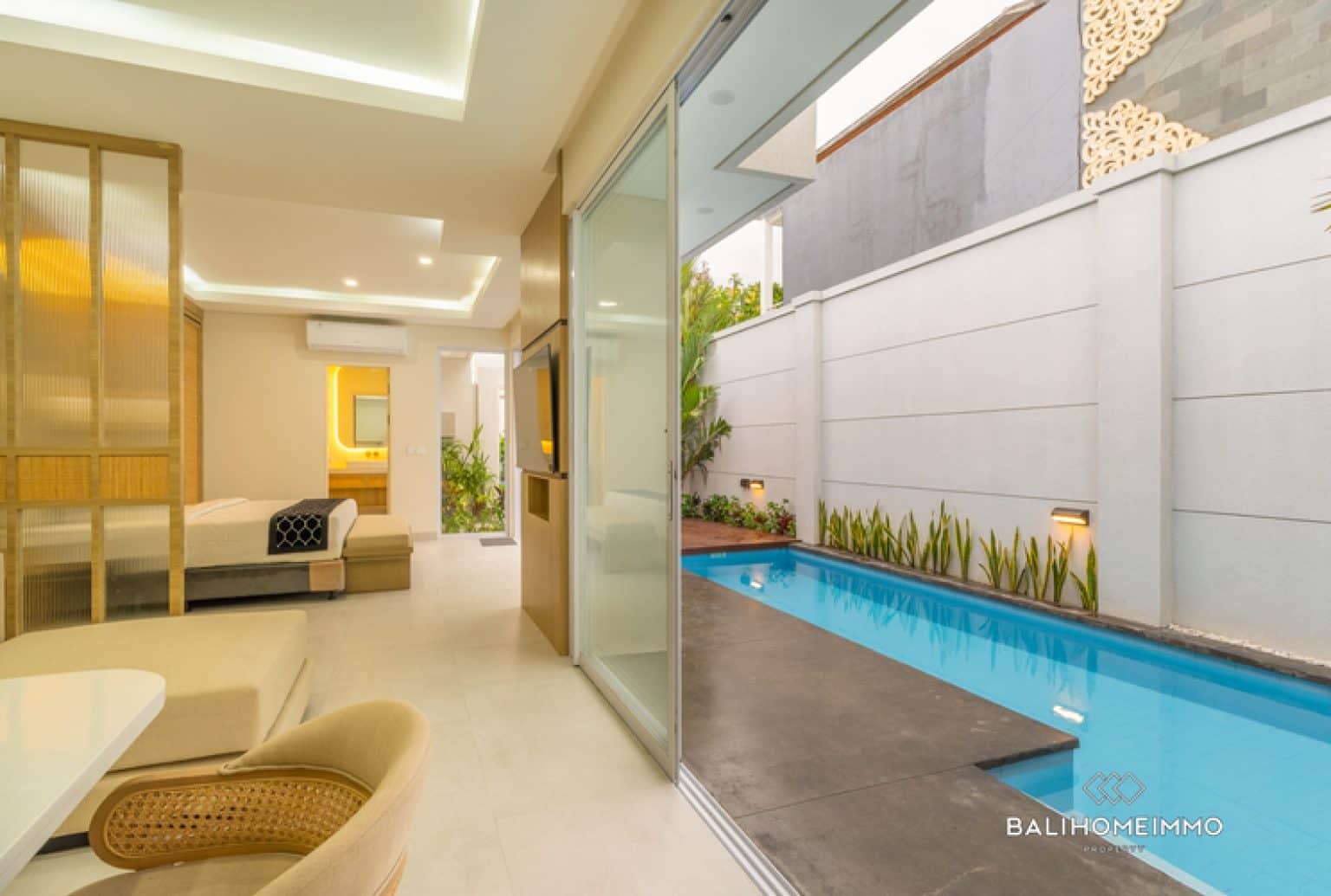 4-bedroom leasehold villa in Seminyak — photo 2 of 5