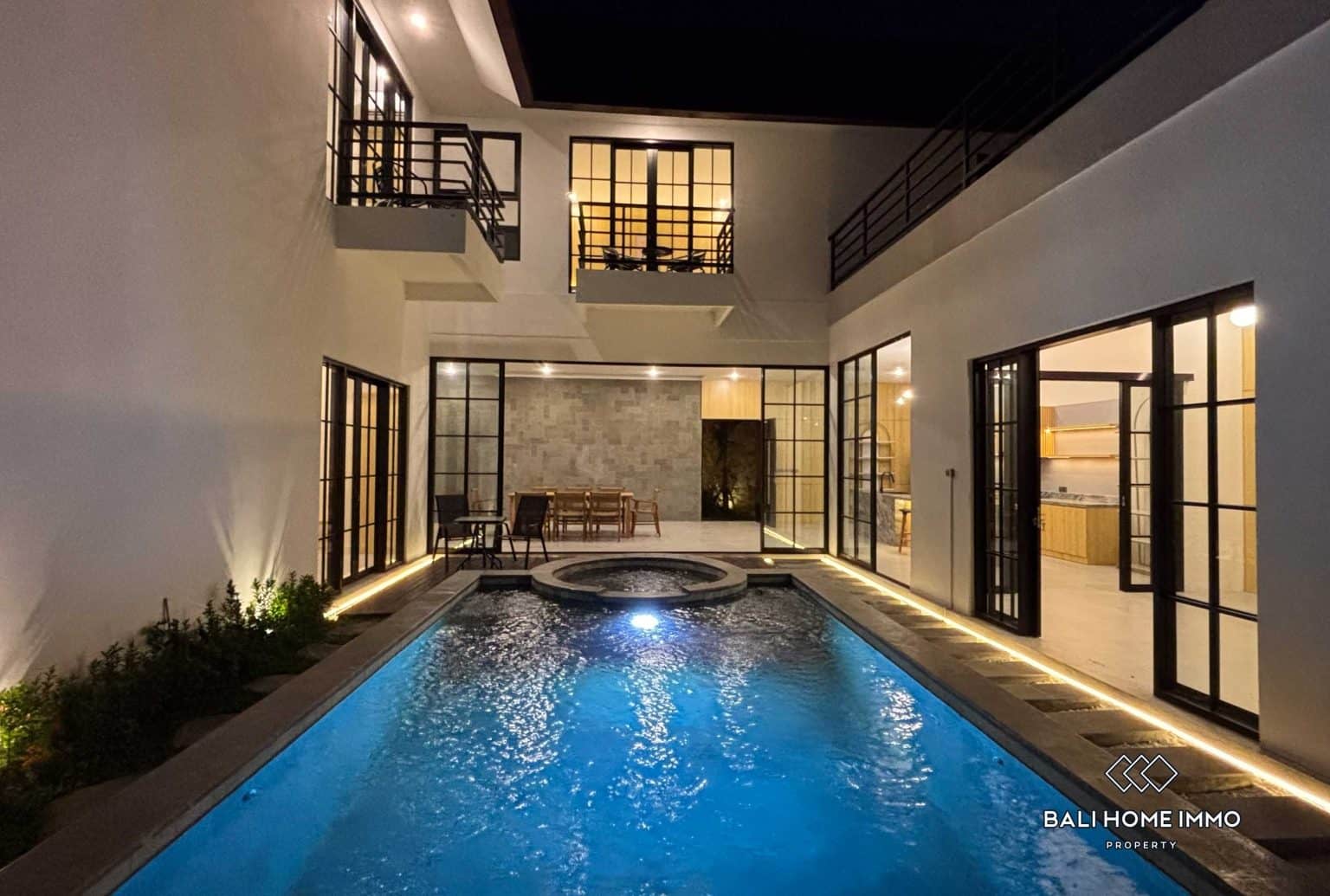 Brand new 3 Bedroom Modern Villa for sale leasehold in Nyanyi Northside
