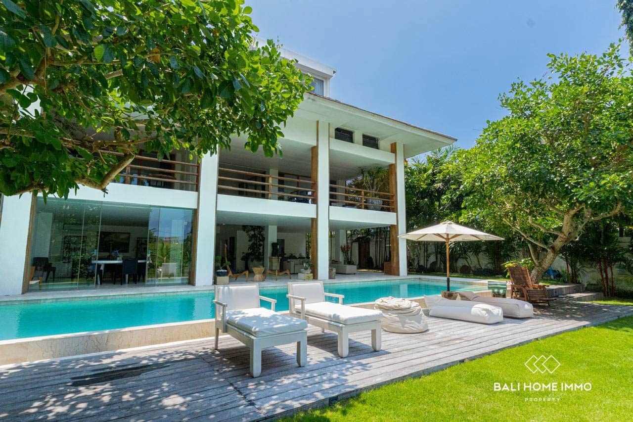 River front 10 +1 Bedroom Villa for sale and rent Close to Pererenan Beach