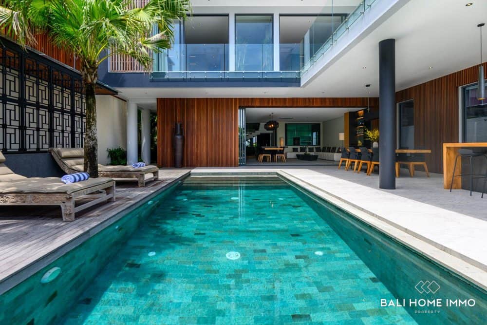 4-bedroom freehold villa in Ungasan — photo 2 of 5