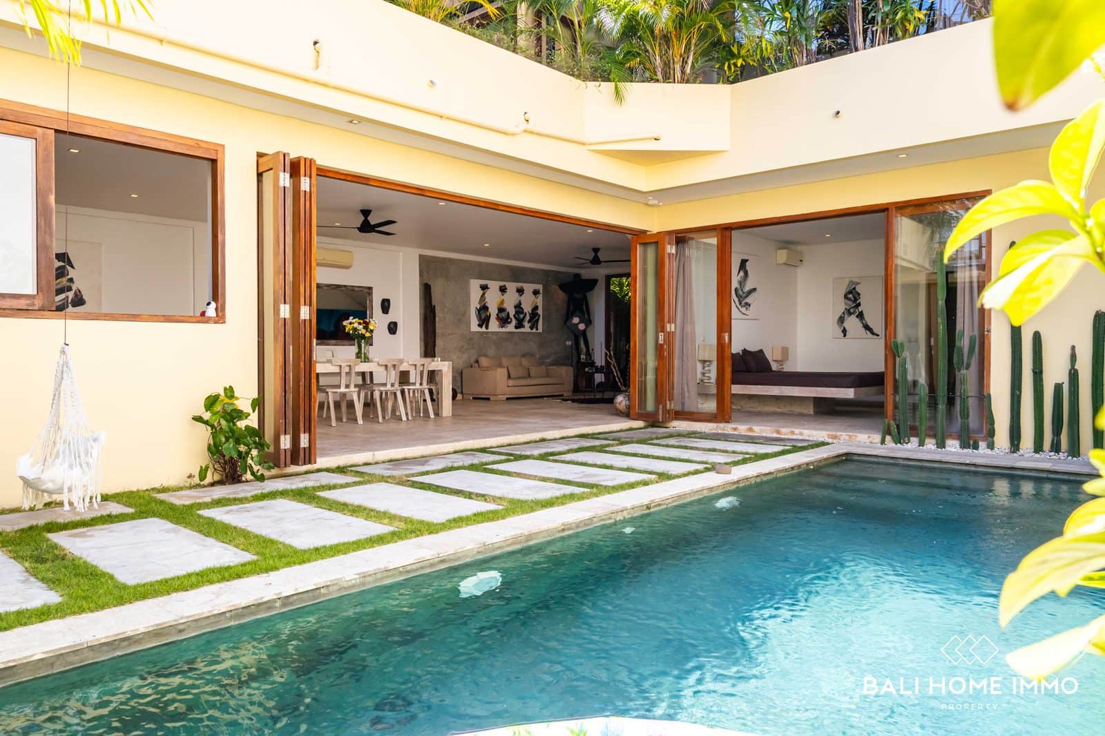 3 bedrooms villa for sale in Bali Canggu Berawa