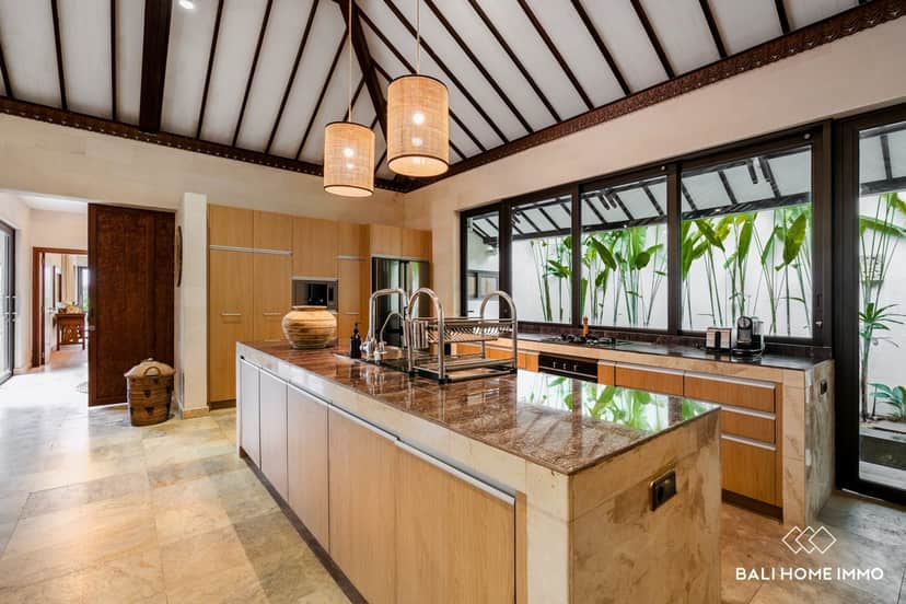 6-bedroom freehold villa in Canggu — photo 5 of 5