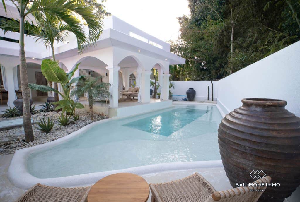 Elegant 3-Bedroom Jungle View Villa for Sale in Ungasan