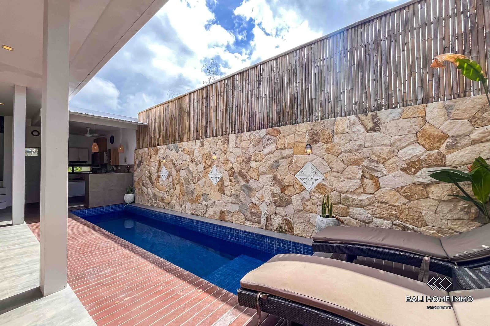 3-bedroom freehold villa in Ungasan — photo 2 of 5