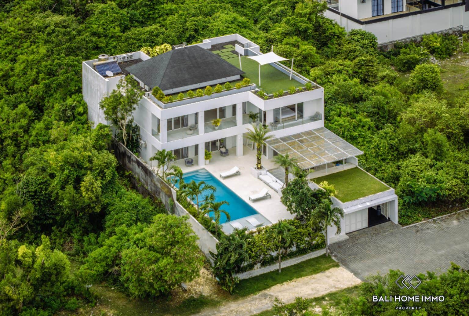 4-bedroom freehold villa in Ungasan — photo 3 of 5