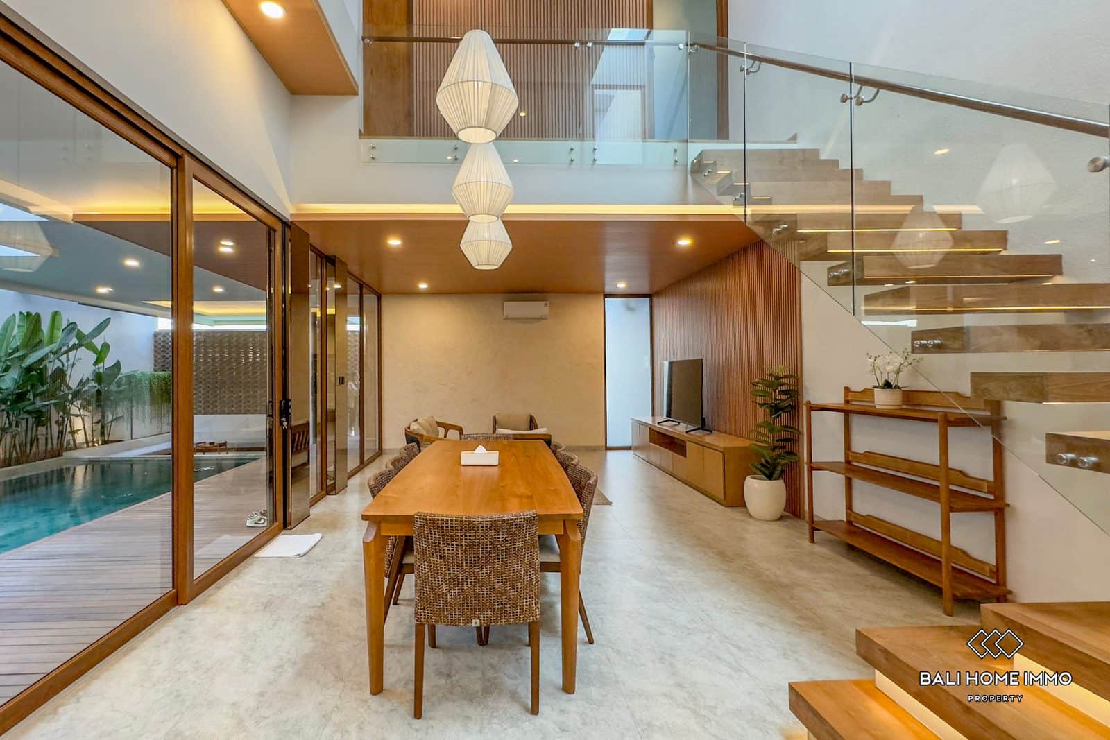 4-bedroom freehold villa in Canggu — photo 3 of 5