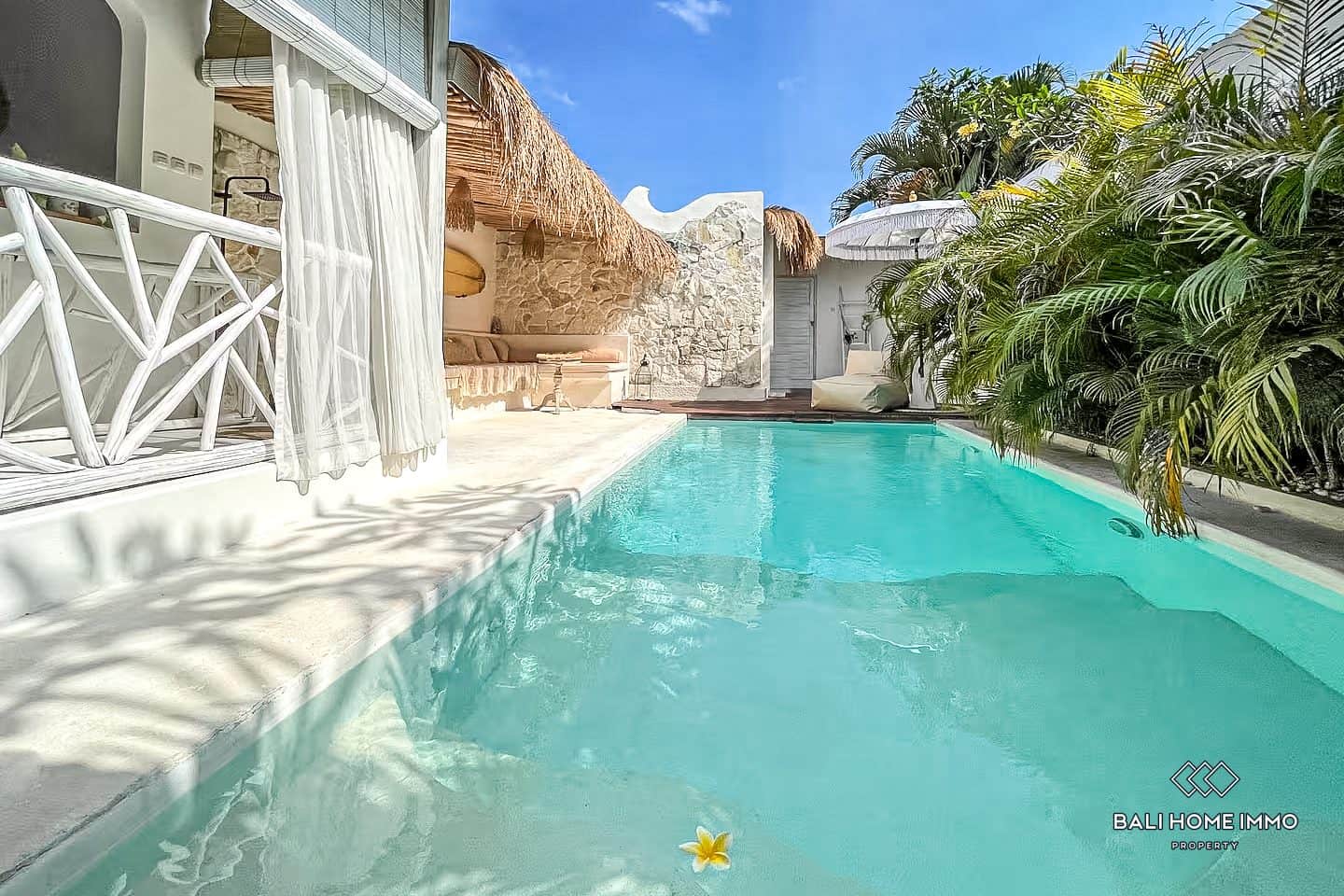 Beautiful 2 bedrooms villa for sale leasehold in Bali Pererenan beach
