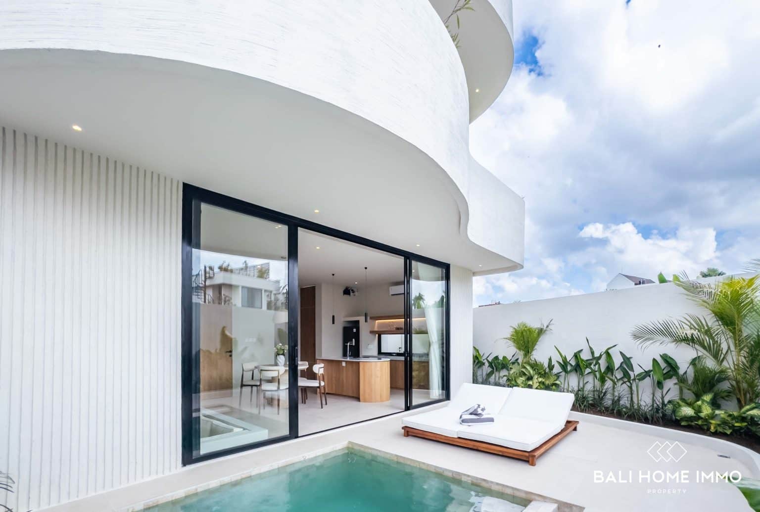 Brand new 1 Bedroom Villa for Sale Leasehold in Bali Pererenan Tumbak Bayuh
