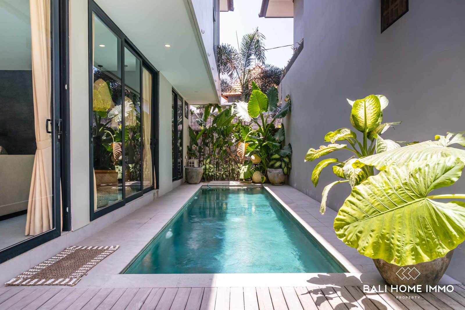 4-bedroom leasehold villa in Canggu — photo 2 of 5