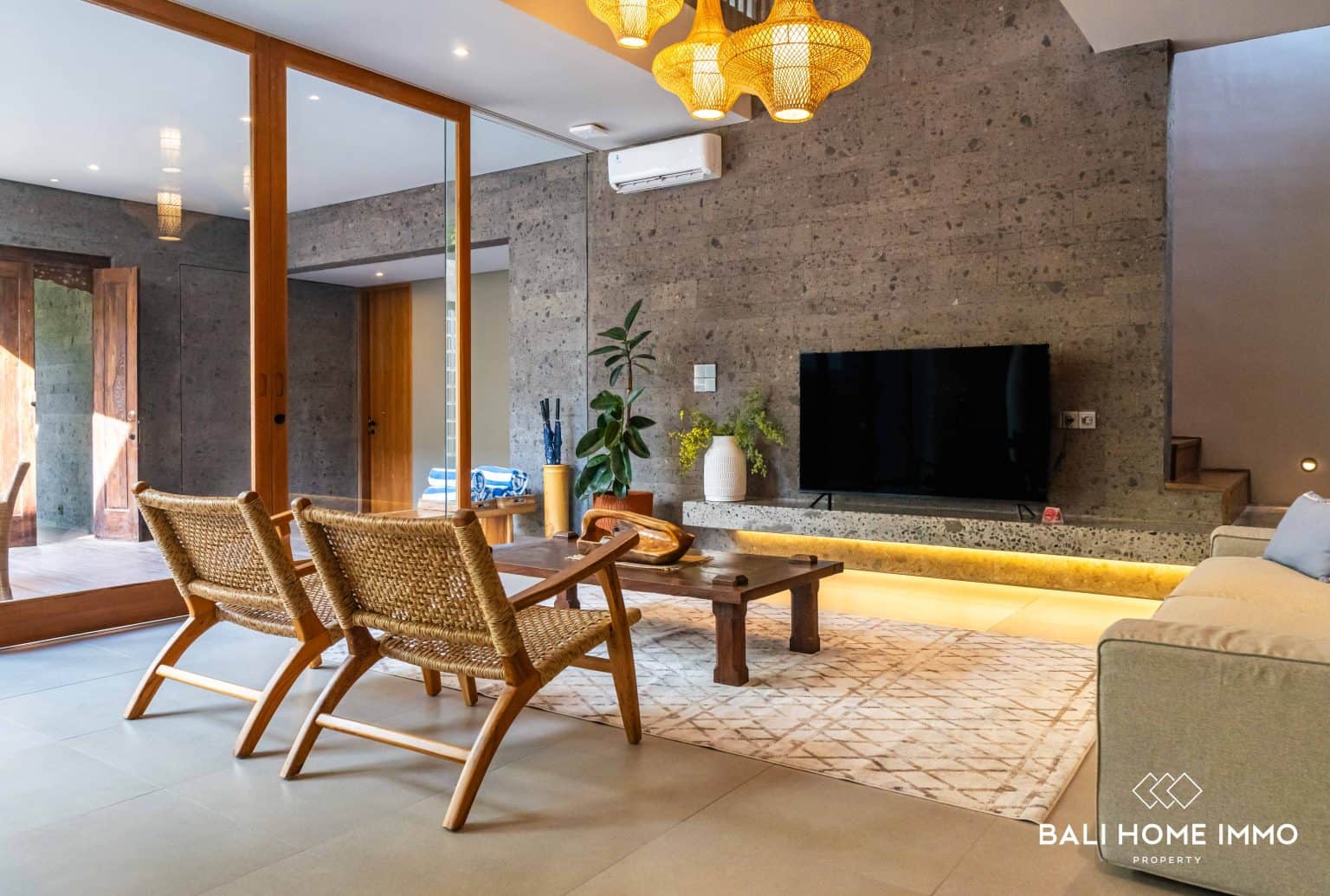 5-bedroom freehold villa in Pererenan — photo 3 of 5