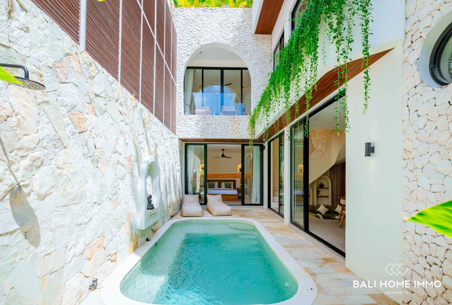 Off Plan 3 Bedroom Elegant Villa for Sale Leasehold Near Balangan Beach
