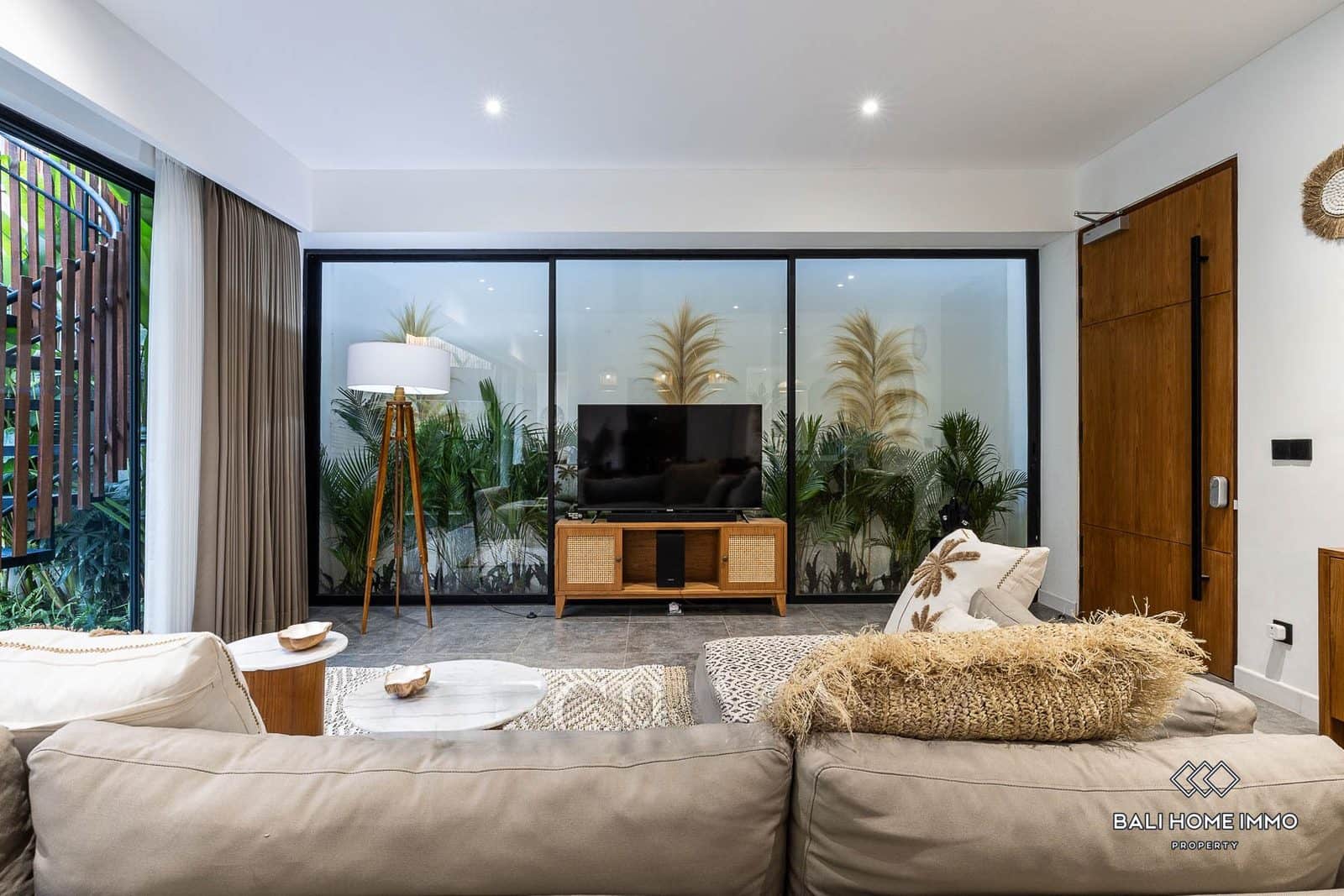 4-bedroom leasehold villa in Canggu — photo 4 of 5