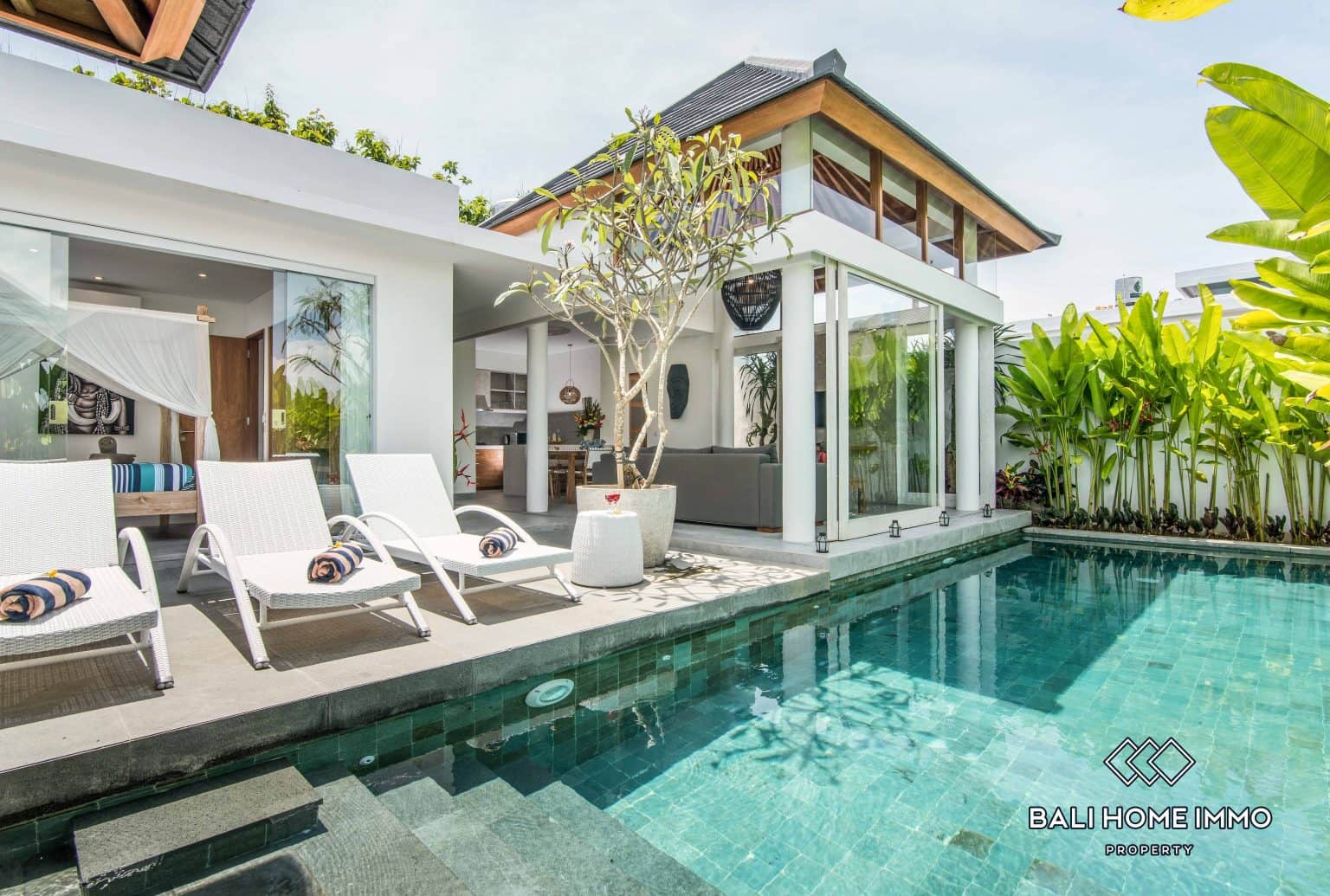 2 Bedroom Villa for Sale and Rent walking distance to Berawa Beach Canggu