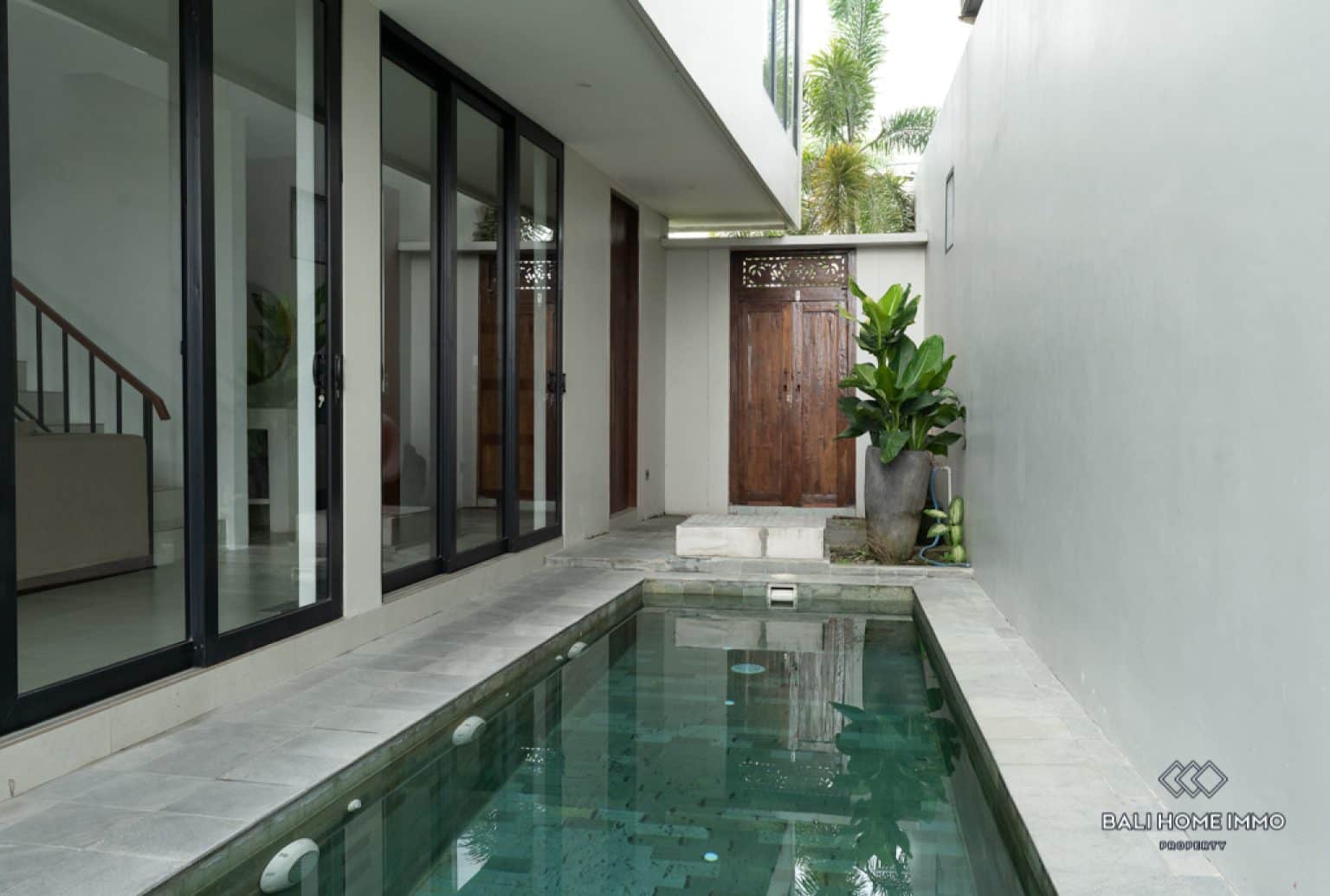 Modern 4 Bedroom Villa for Sale and Rent in Bali Canggu Batubolong Echo Beach