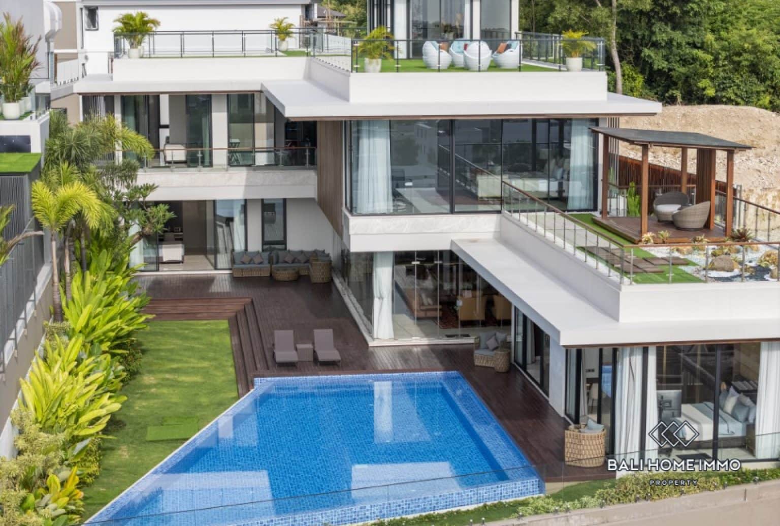 6-bedroom freehold villa in Ungasan — photo 2 of 5