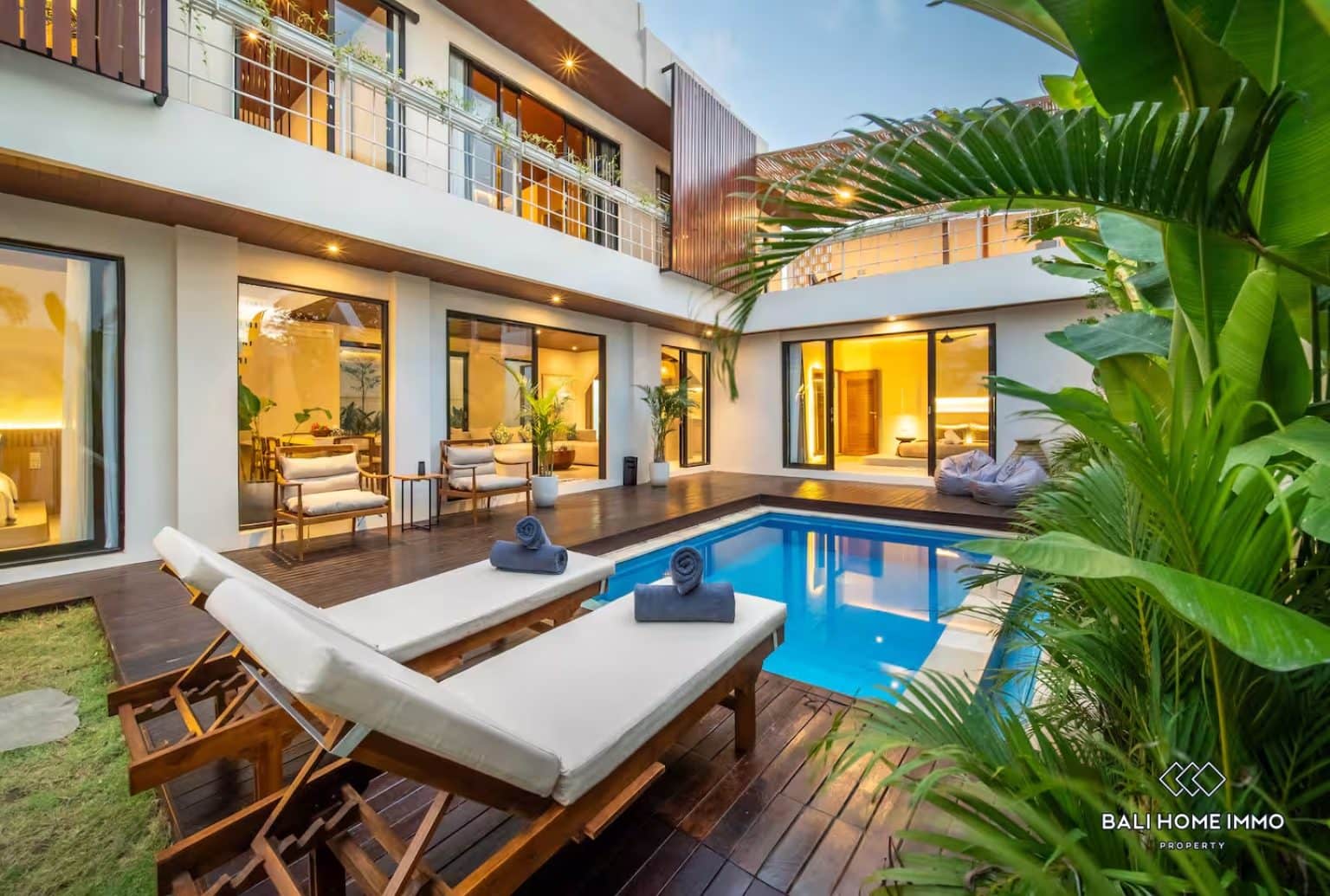 5-bedroom leasehold villa in Canggu — photo 2 of 5