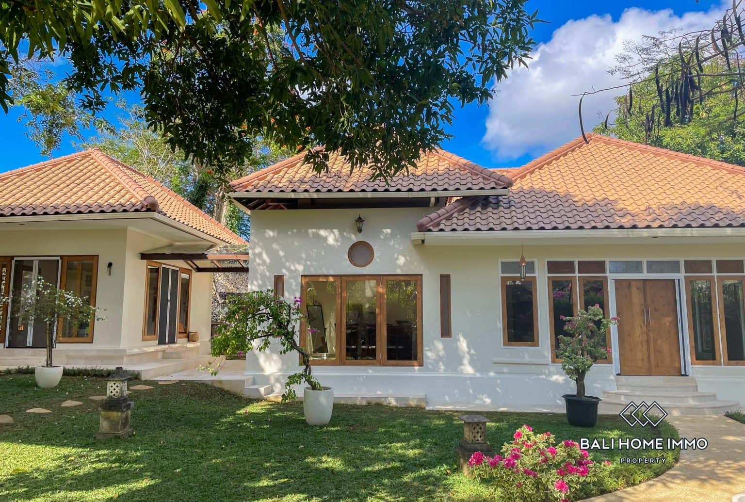 4-bedroom freehold villa in Nusa Dua — photo 2 of 5
