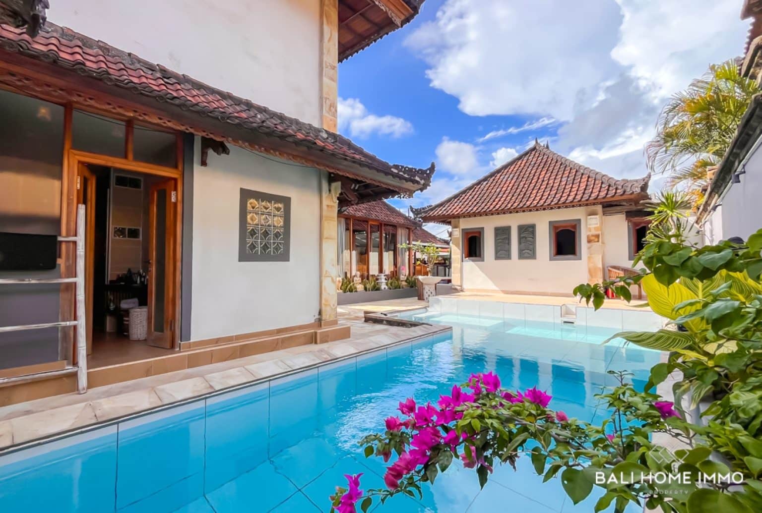 Beautiful 4 Bedrooms Family Villa for Sale Near Melasti Beach