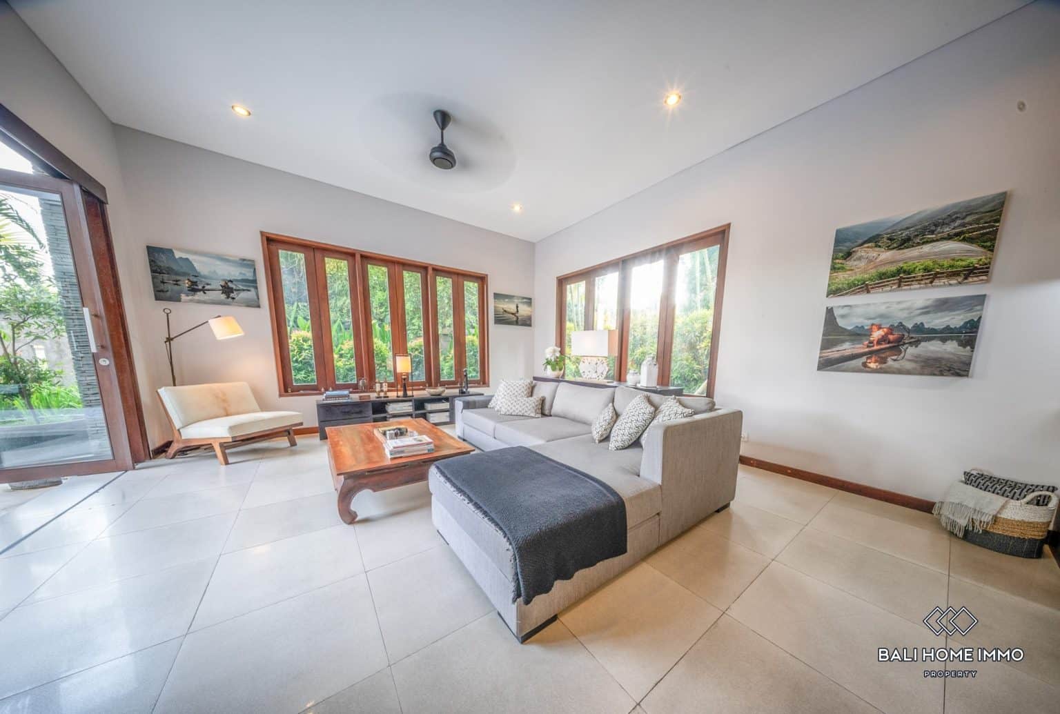 8-bedroom freehold villa in Canggu — photo 2 of 5