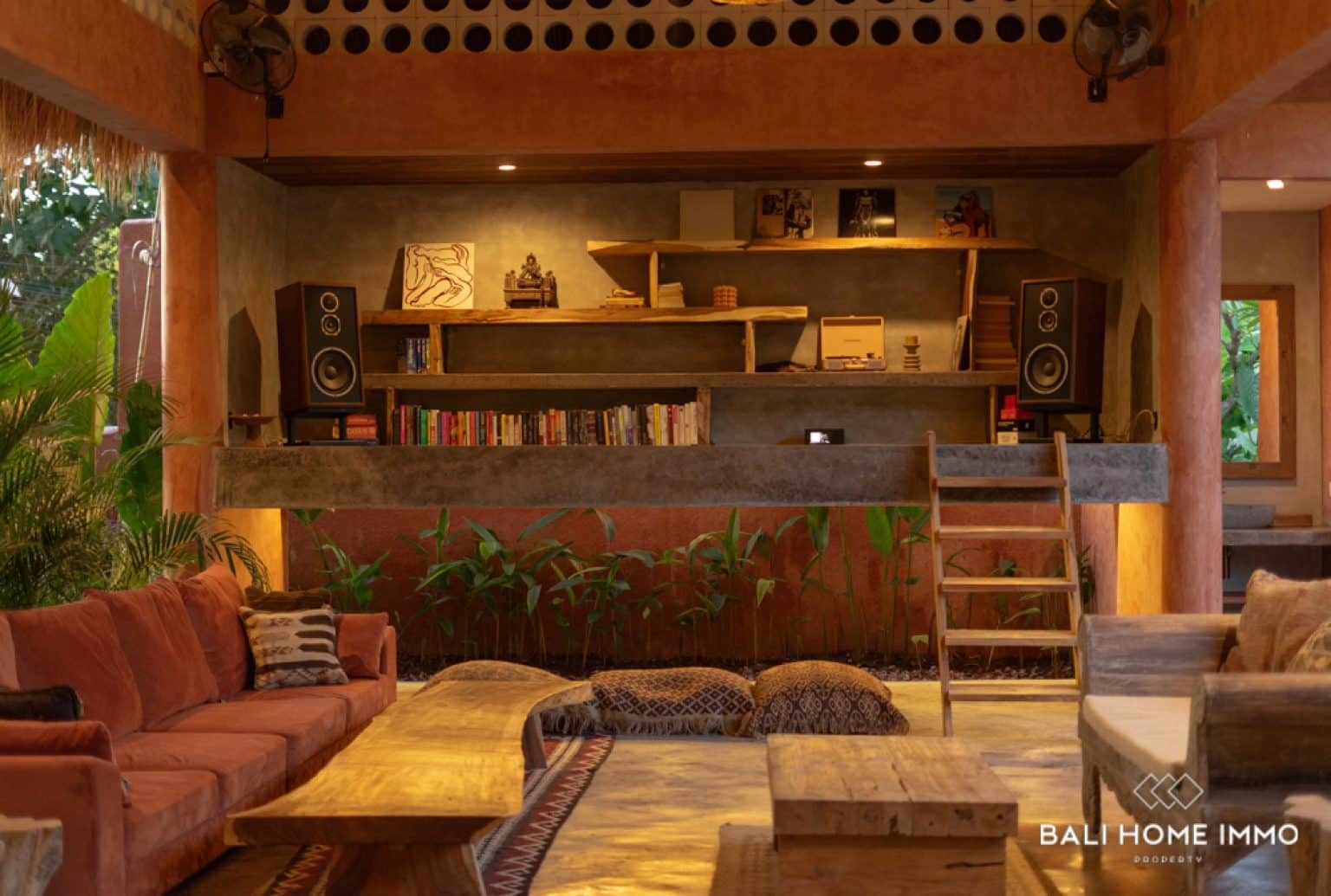 8-bedroom leasehold villa in Uluwatu — photo 5 of 5