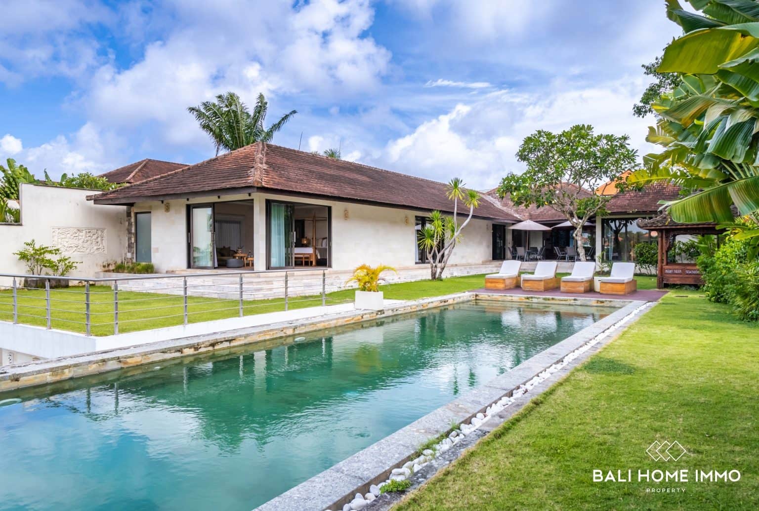 Spacious 6 bedroom villa with ricefield view for sale in Canggu Residential side - RF1201C