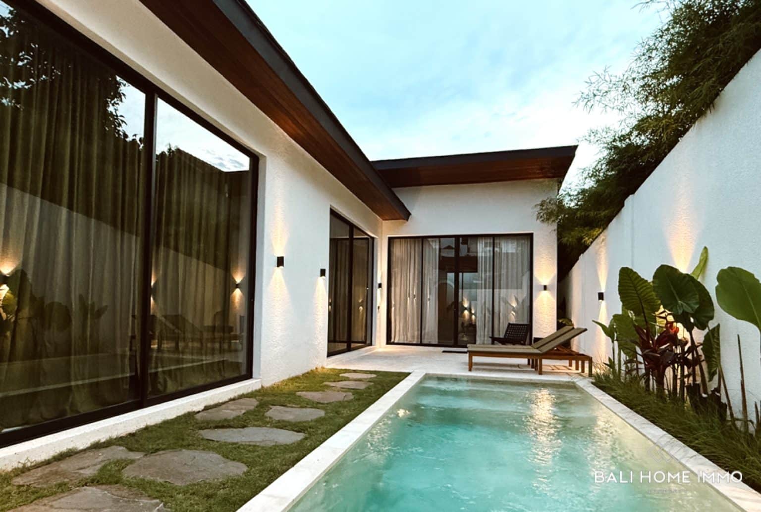 Charming 2 Bedroom Villa for Sale Leasehold in Bali Ungasan - Rf9562a