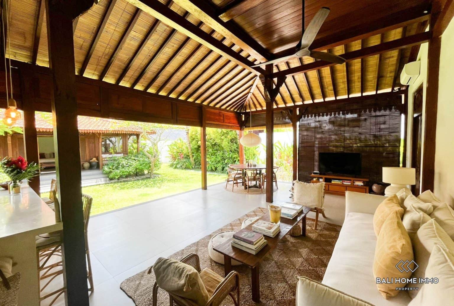 3-bedroom leasehold villa in Pererenan — photo 2 of 5