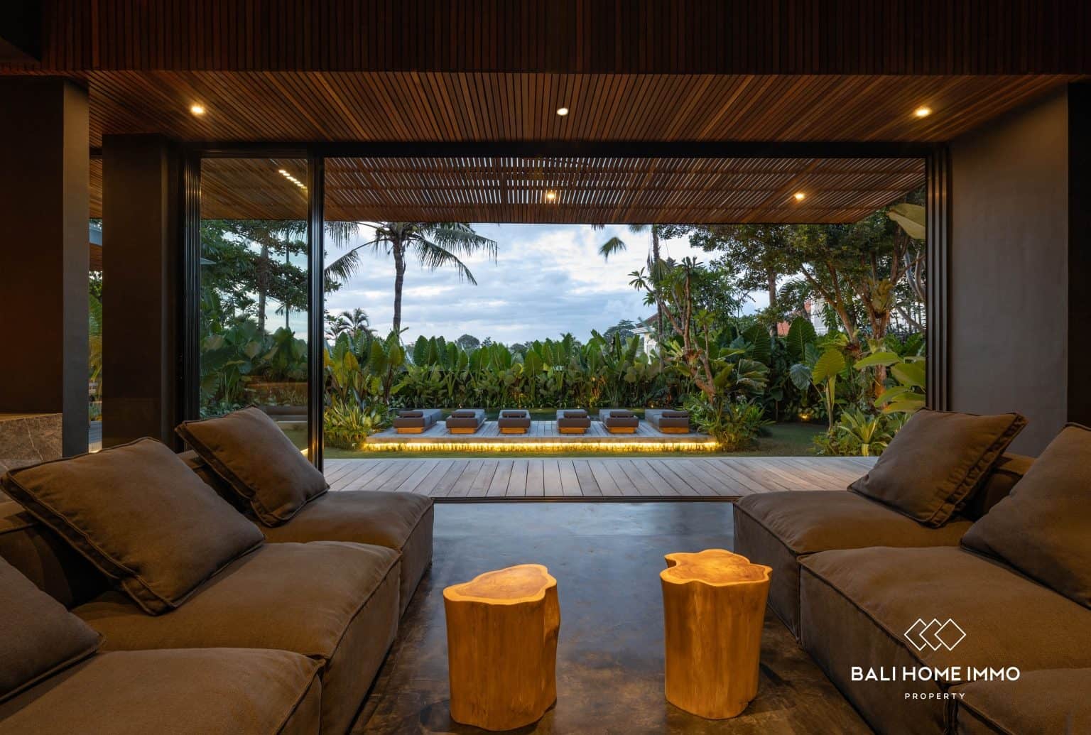 4-bedroom leasehold villa in Canggu — photo 3 of 5