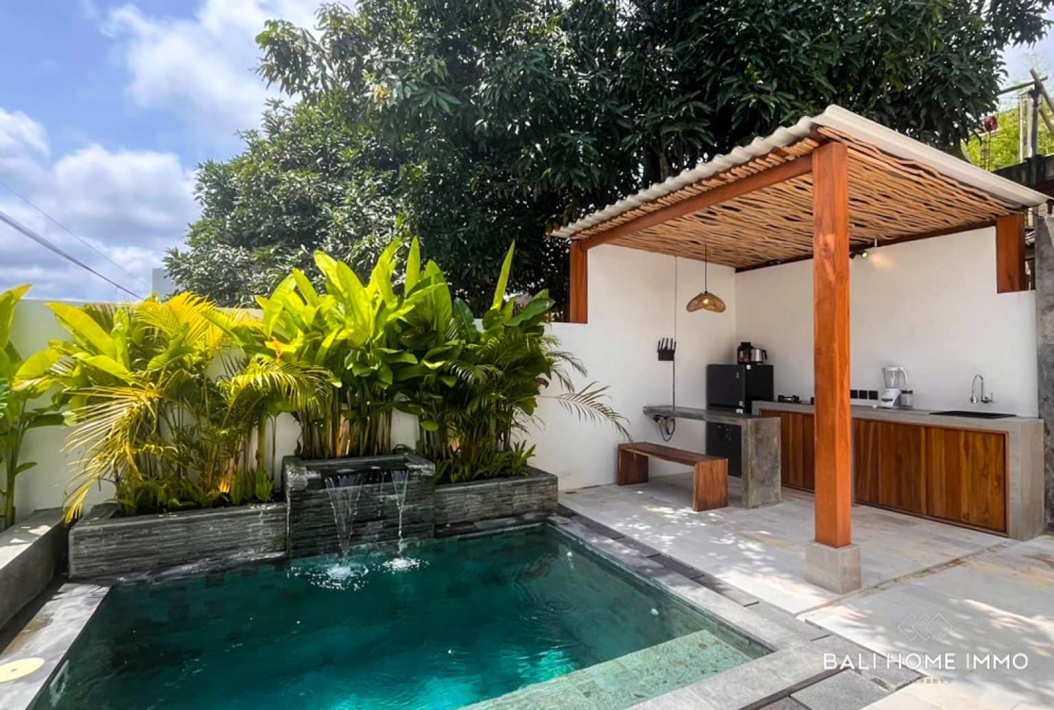 Cozy 1 Bedroom Villa for Sale Leasehold in Ungasan - Rf10055a