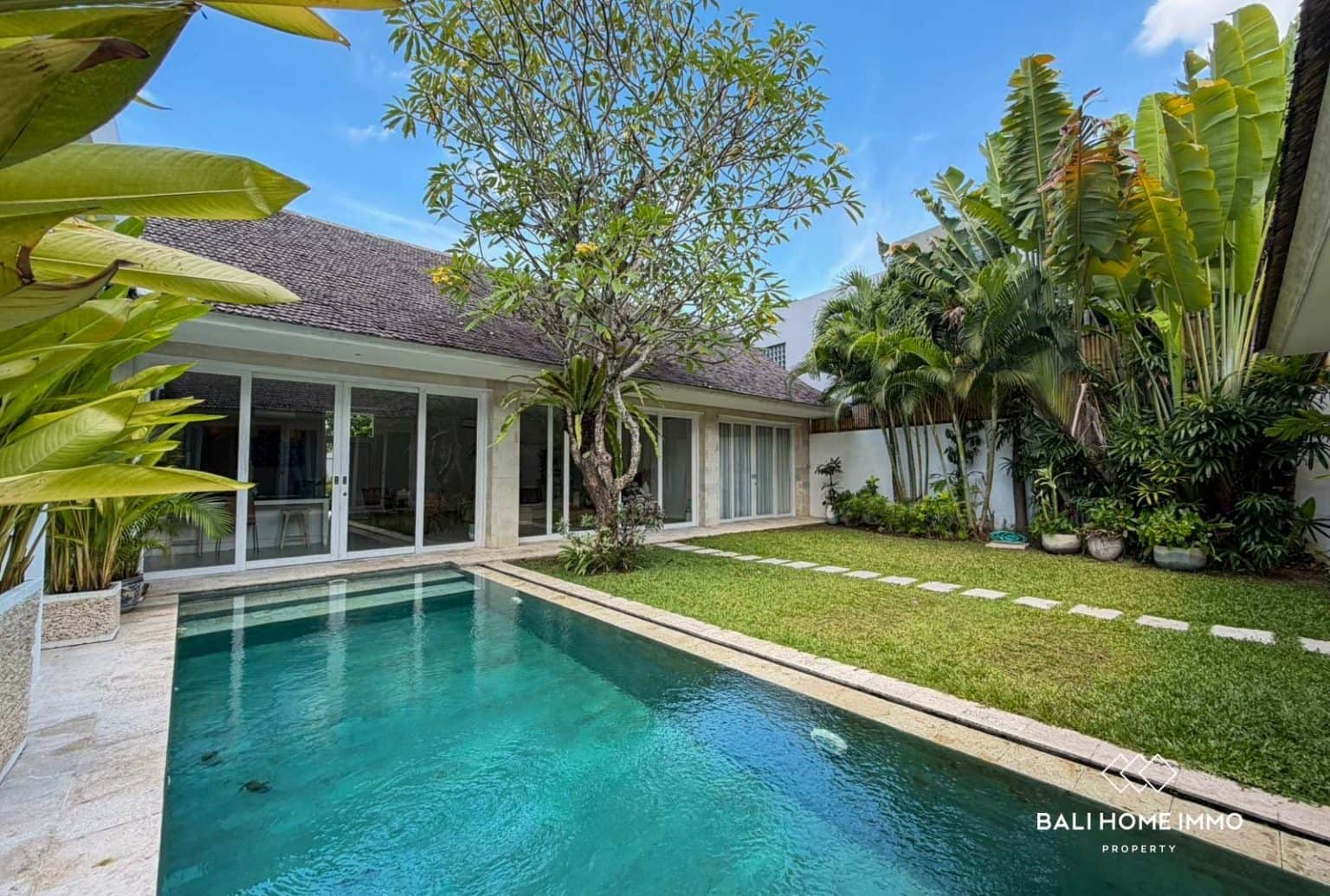 Newly Renovated 4-Bedroom Villa for Leasehold Sale in Berawa Bali