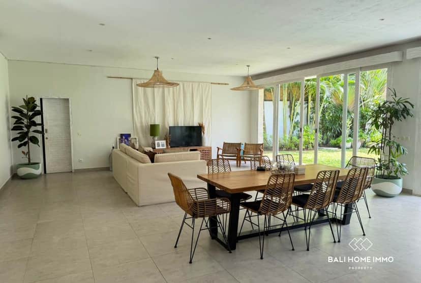 4-bedroom leasehold villa in Canggu — photo 2 of 5