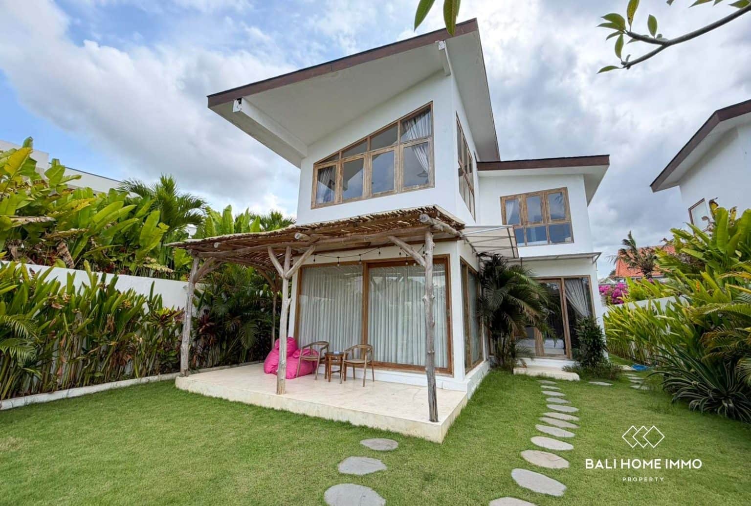 3-bedroom leasehold villa in Canggu — photo 2 of 5