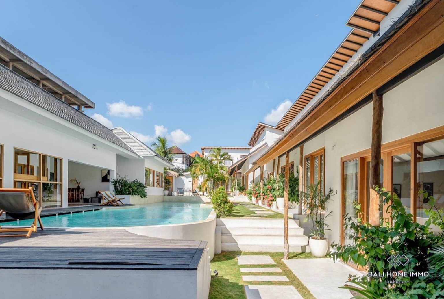 Beautiful 1-Bedroom Apartment for Sale & Rent in Villa Complex – Canggu Berawa