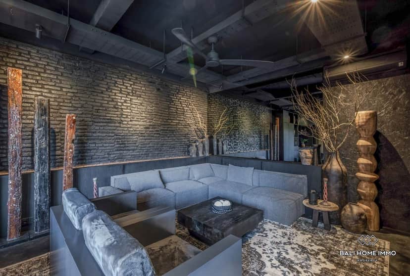 4-bedroom leasehold villa in Canggu — photo 2 of 5