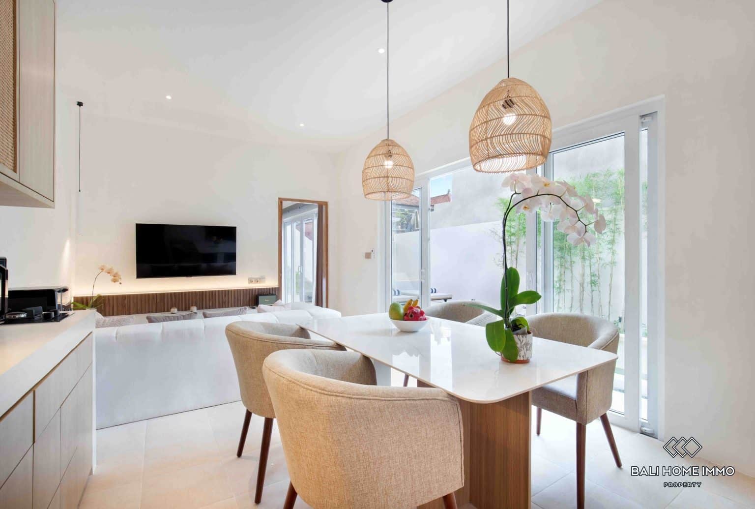 3-bedroom leasehold villa in Canggu — photo 3 of 5
