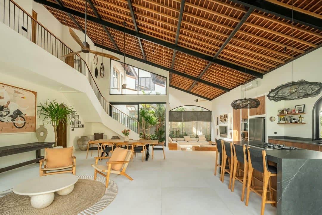 4-bedroom leasehold villa in Canggu — photo 3 of 5