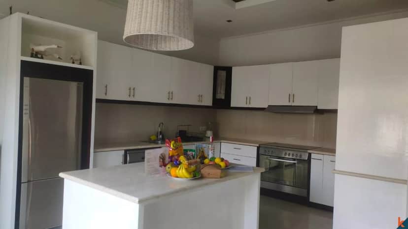 7-bedroom freehold villa in Canggu — photo 4 of 5
